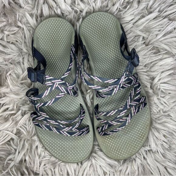 Chaco strappy outdoor adjustable slip on sandals women’s shoe size 9 - Picture 2 of 10